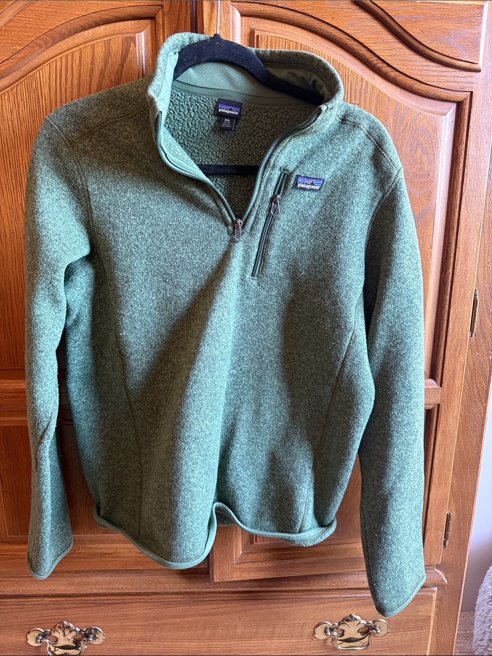 Patagonia Men’s Olive Green Quarter-Zip Fleece Pullover